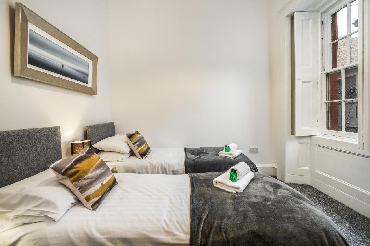 The Renfrew Residence 4-Bedroom, City Centre Glasgow Esterno foto